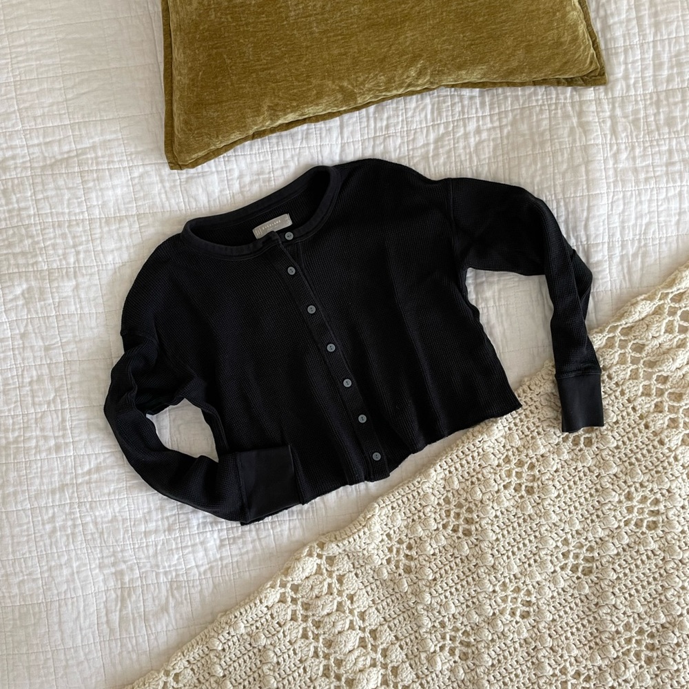 Black Everlane Button Up Cropped Long Sleeve Top